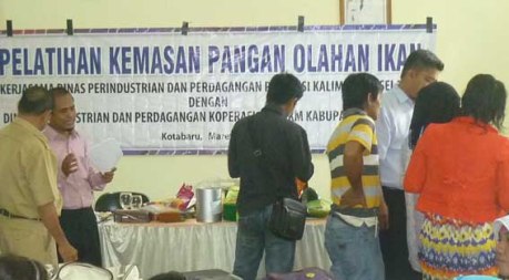 Praktik embuat kemasan